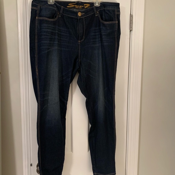 Seven7 plus size legging jeans. - Picture 1 of 8
